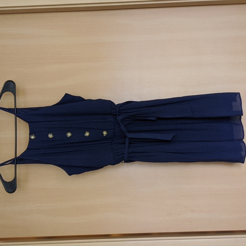 New bcx button dress